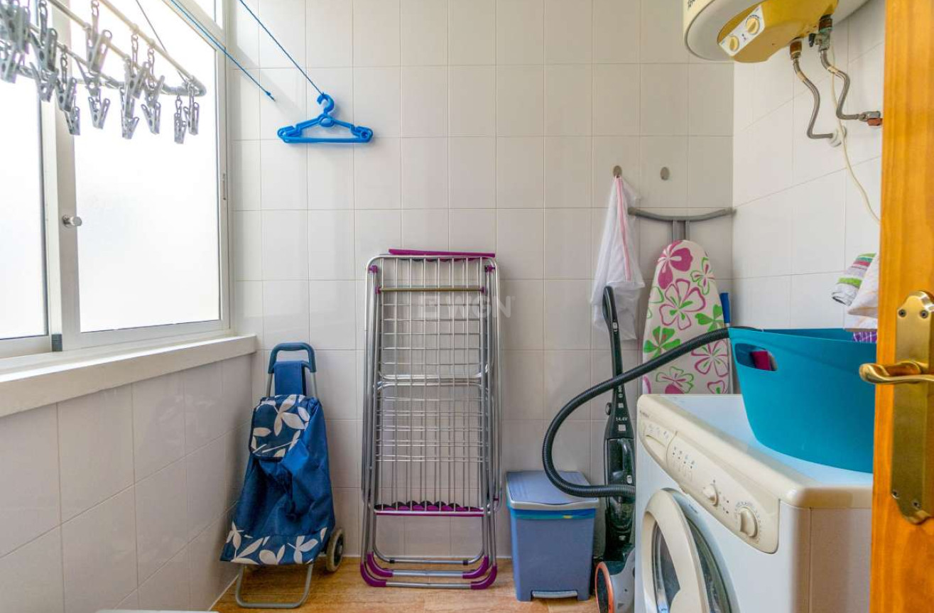 Odsprzedaż - Mieszkanie w bloku - Orihuela Costa - Costa Blanca