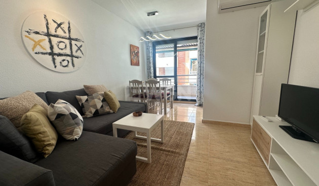 Odsprzedaż - Mieszkanie w bloku - Torrevieja - Costa Blanca