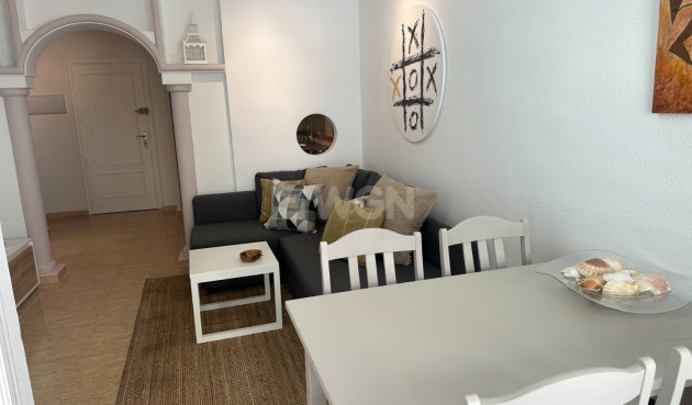 Odsprzedaż - Mieszkanie w bloku - Torrevieja - Costa Blanca