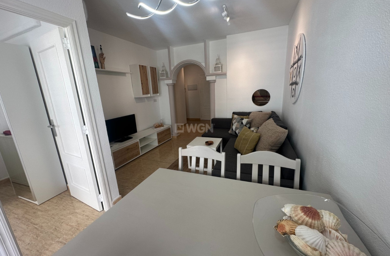 Odsprzedaż - Mieszkanie w bloku - Torrevieja - Costa Blanca