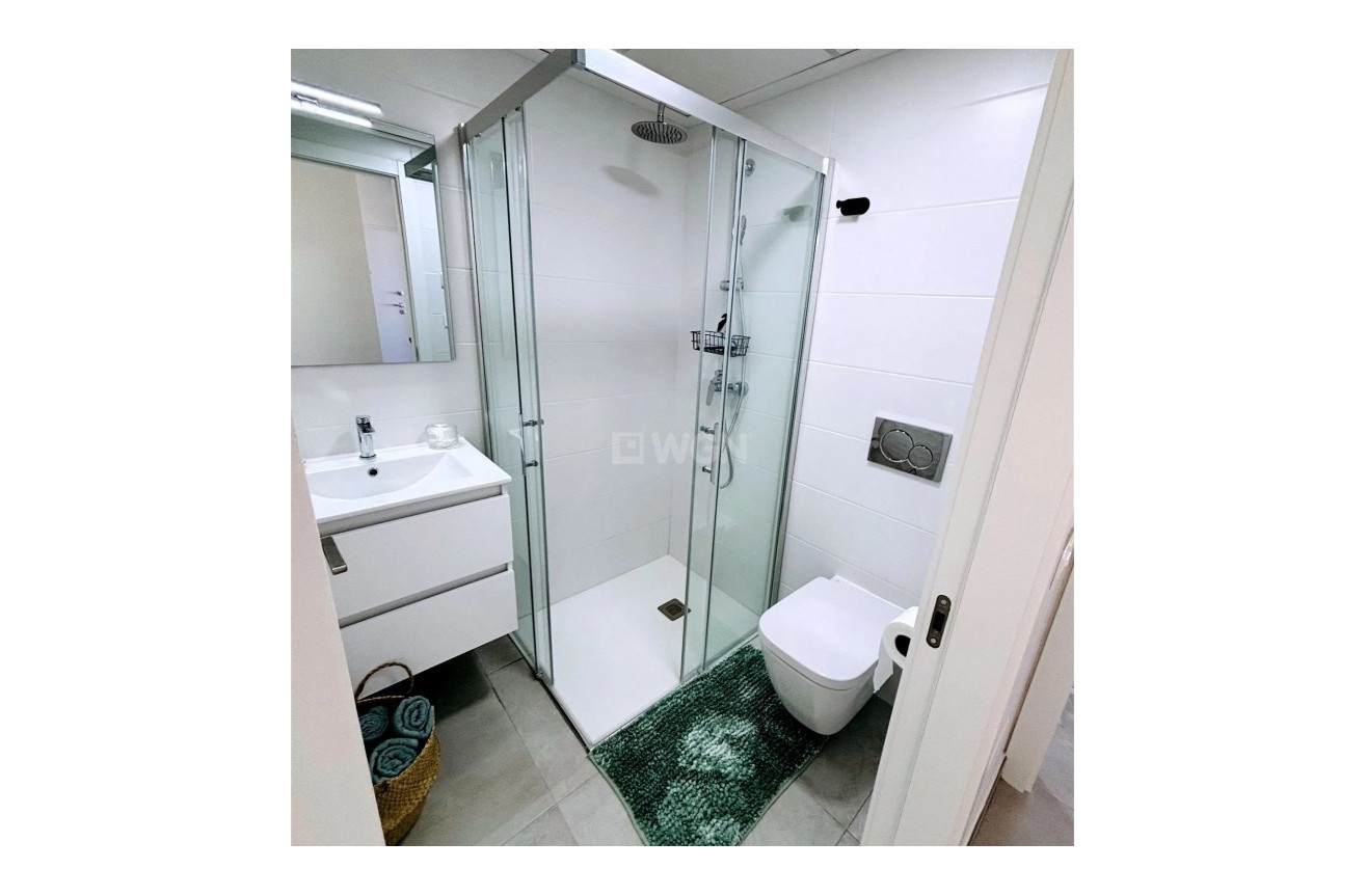 Wiederverkauf - Wohnung - Las Filipinas - Inland