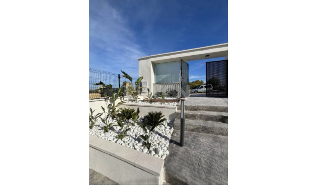 Wiederverkauf - Wohnung - Las Filipinas - Inland