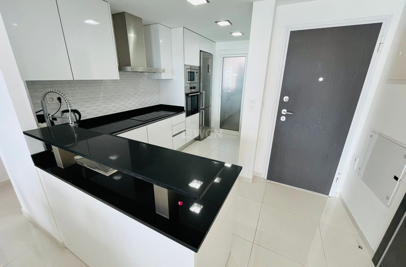 Reventa - Apartamento / piso - Punta Prima - Costa Blanca