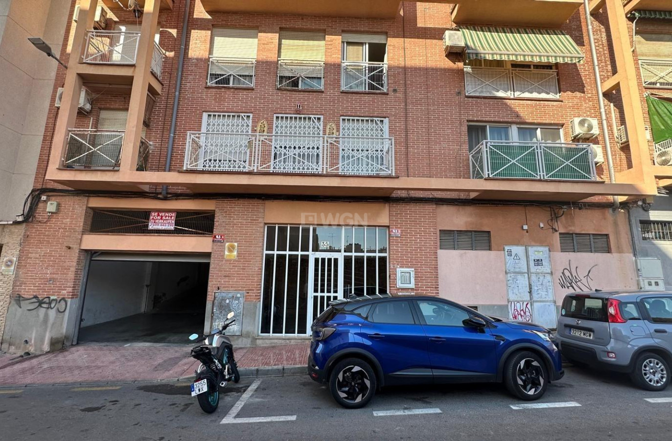 Odsprzedaż - Daszek - Torrevieja