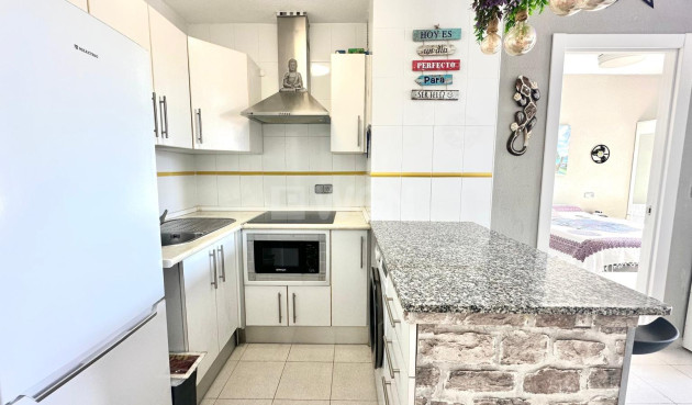 Odsprzedaż - Daszek - Torrevieja