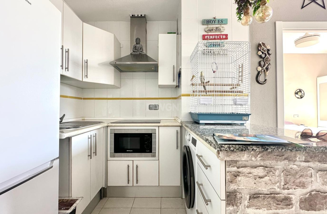 Odsprzedaż - Daszek - Torrevieja