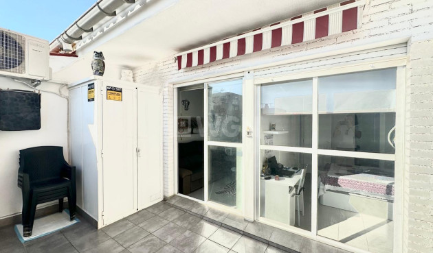 Odsprzedaż - Daszek - Torrevieja