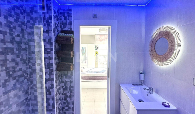 Odsprzedaż - Daszek - Torrevieja