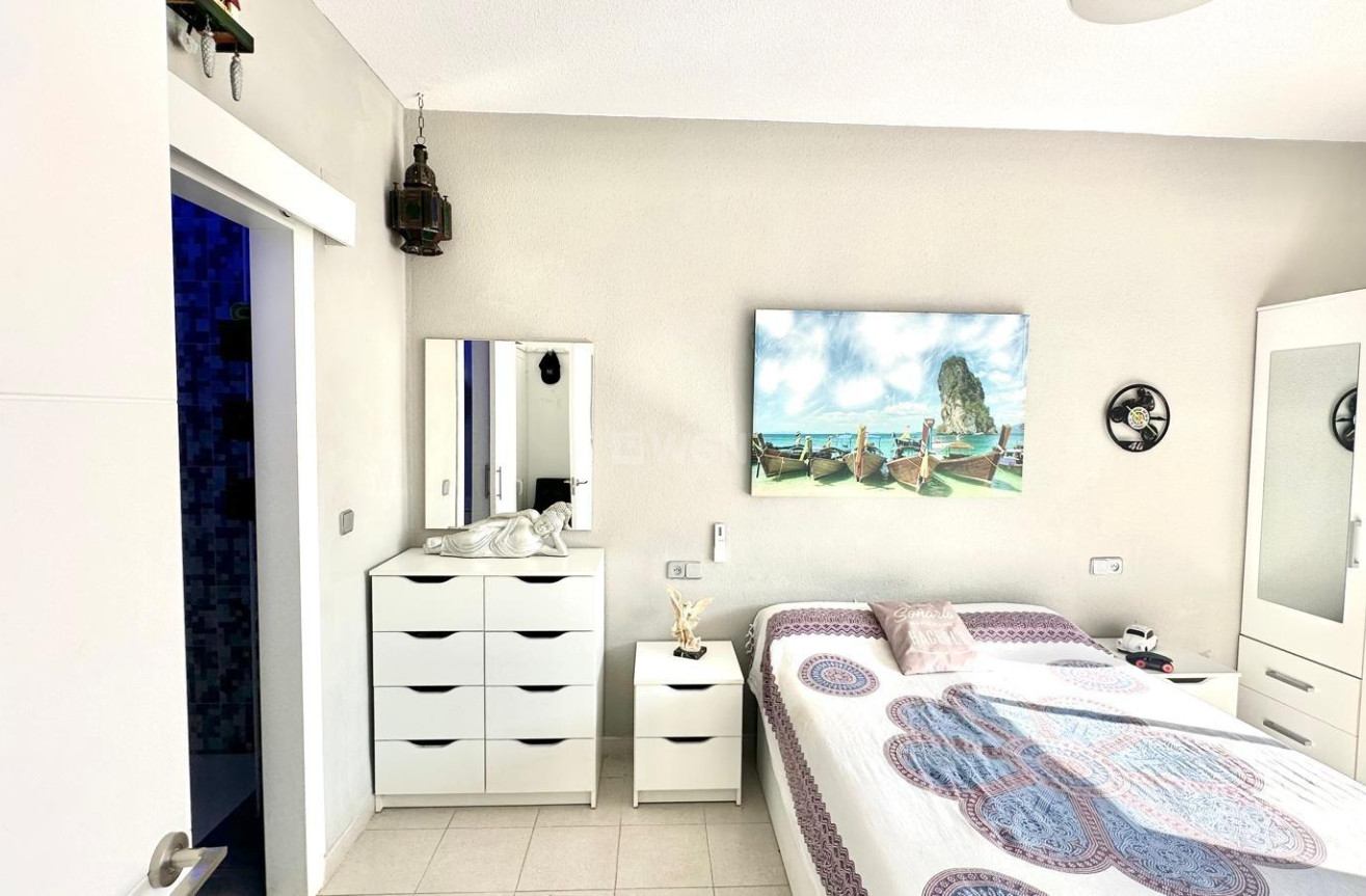 Odsprzedaż - Daszek - Torrevieja