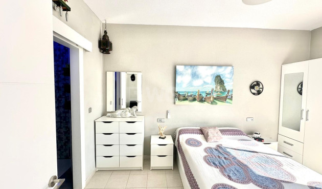 Odsprzedaż - Daszek - Torrevieja