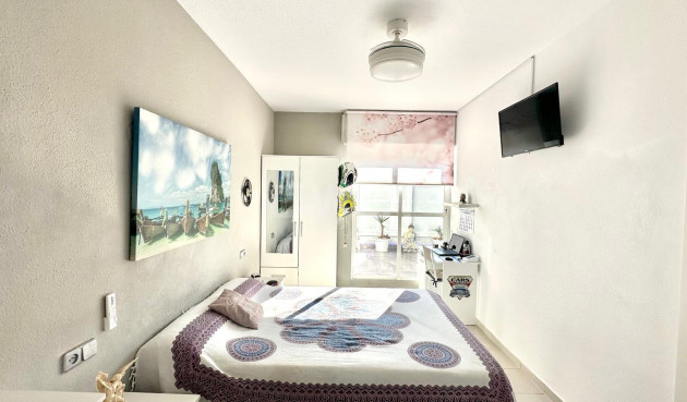 Odsprzedaż - Daszek - Torrevieja