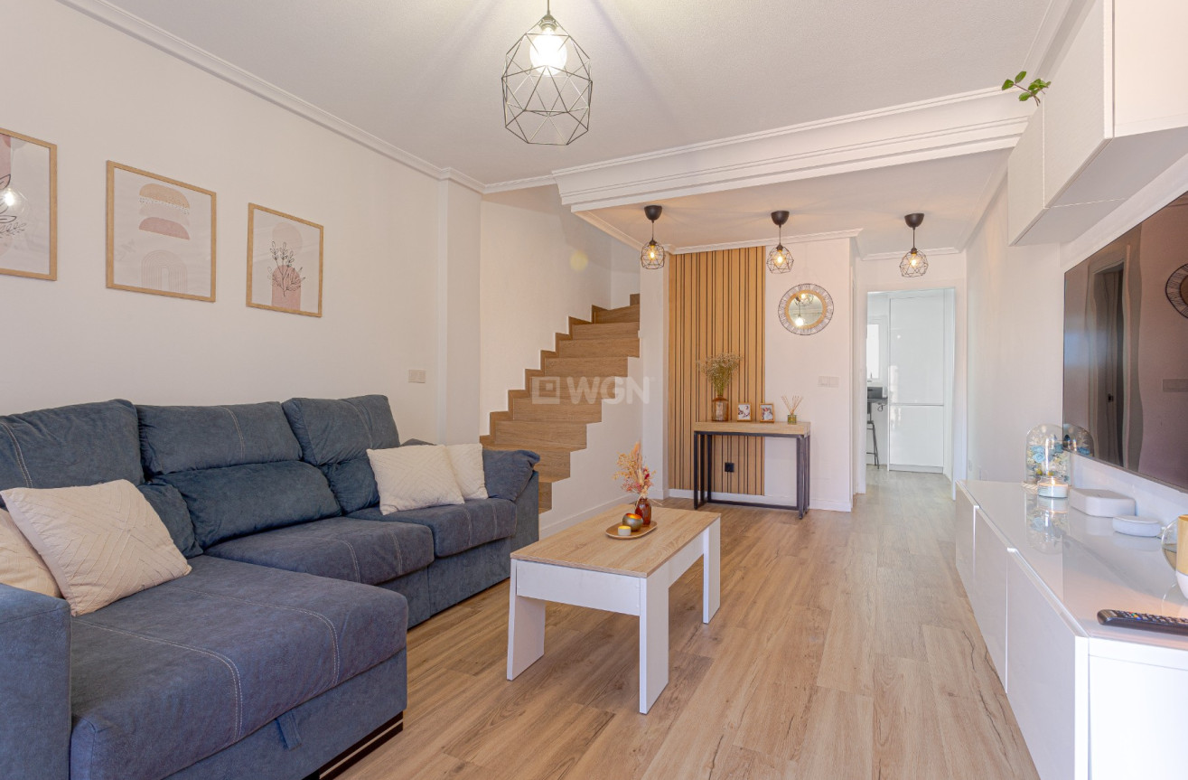 Resale - Villa - Torrevieja - Costa Blanca