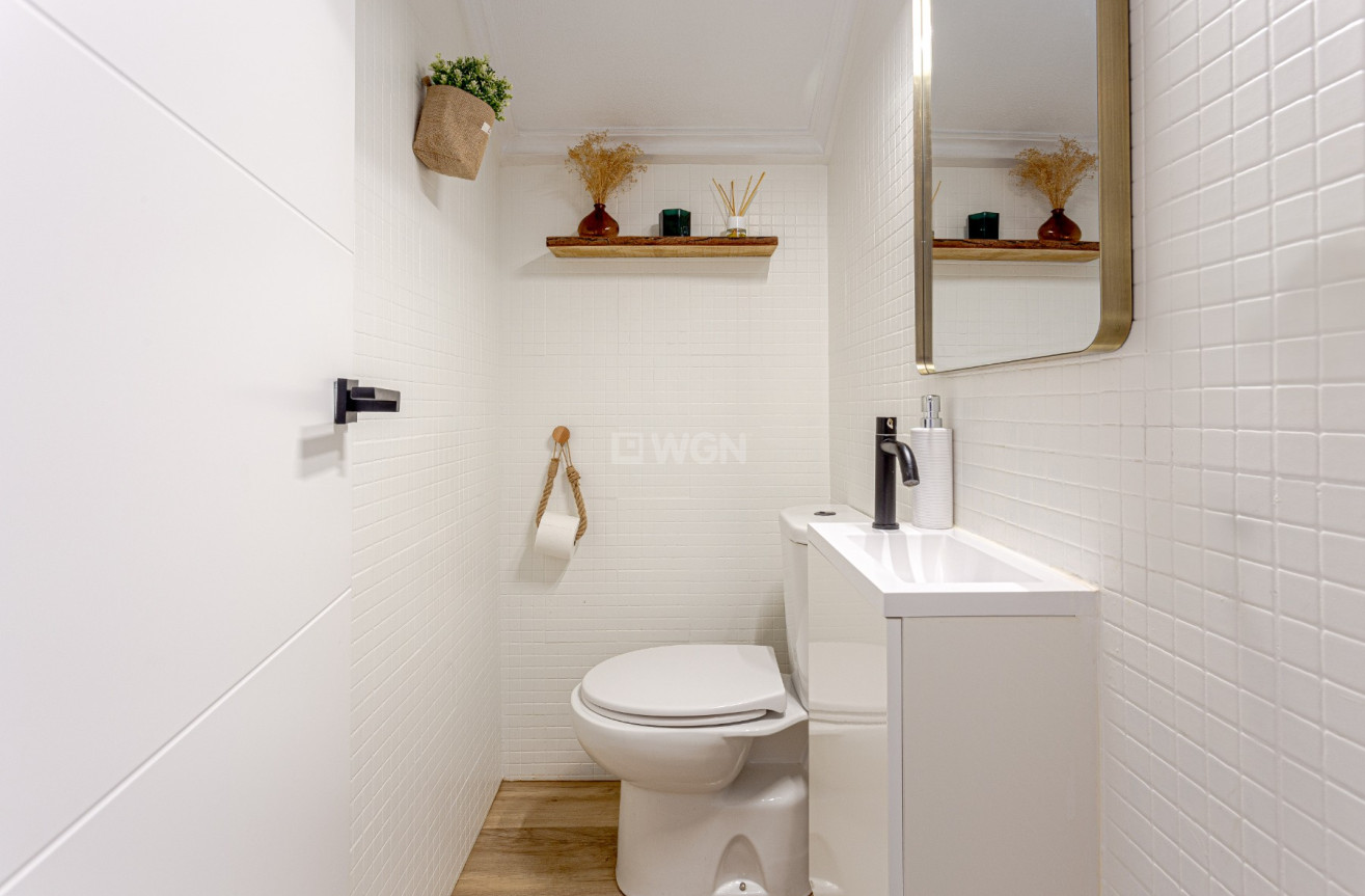 Resale - Villa - Torrevieja - Costa Blanca