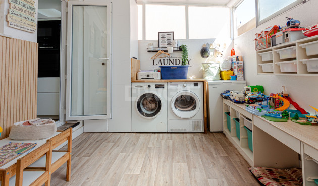 Resale - Villa - Torrevieja - Costa Blanca