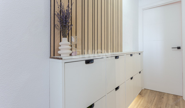 Resale - Villa - Torrevieja - Costa Blanca