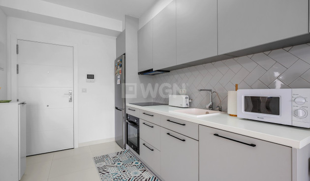 Odsprzedaż - Mieszkanie w bloku - San Miguel de Salinas - Inland