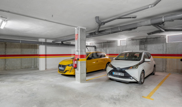 Odsprzedaż - Mieszkanie w bloku - San Miguel de Salinas - Inland