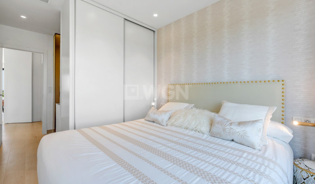 Odsprzedaż - Mieszkanie w bloku - Orihuela - Inland