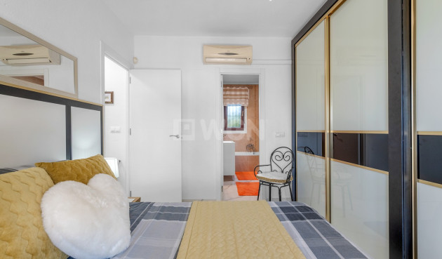 Odsprzedaż - Villa - Almoradí - Inland