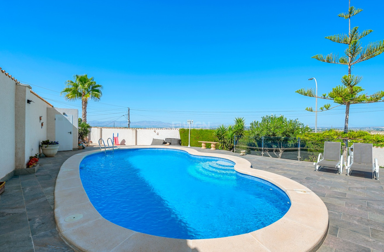 Odsprzedaż - Villa - Almoradí - Inland