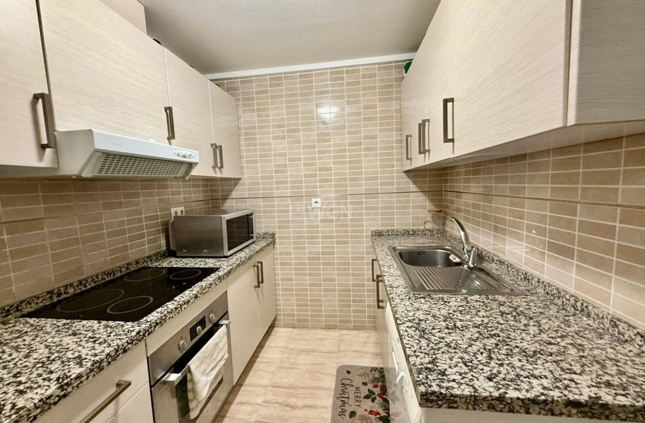 Resale - Apartment / flat - Benidorm - Via Parque