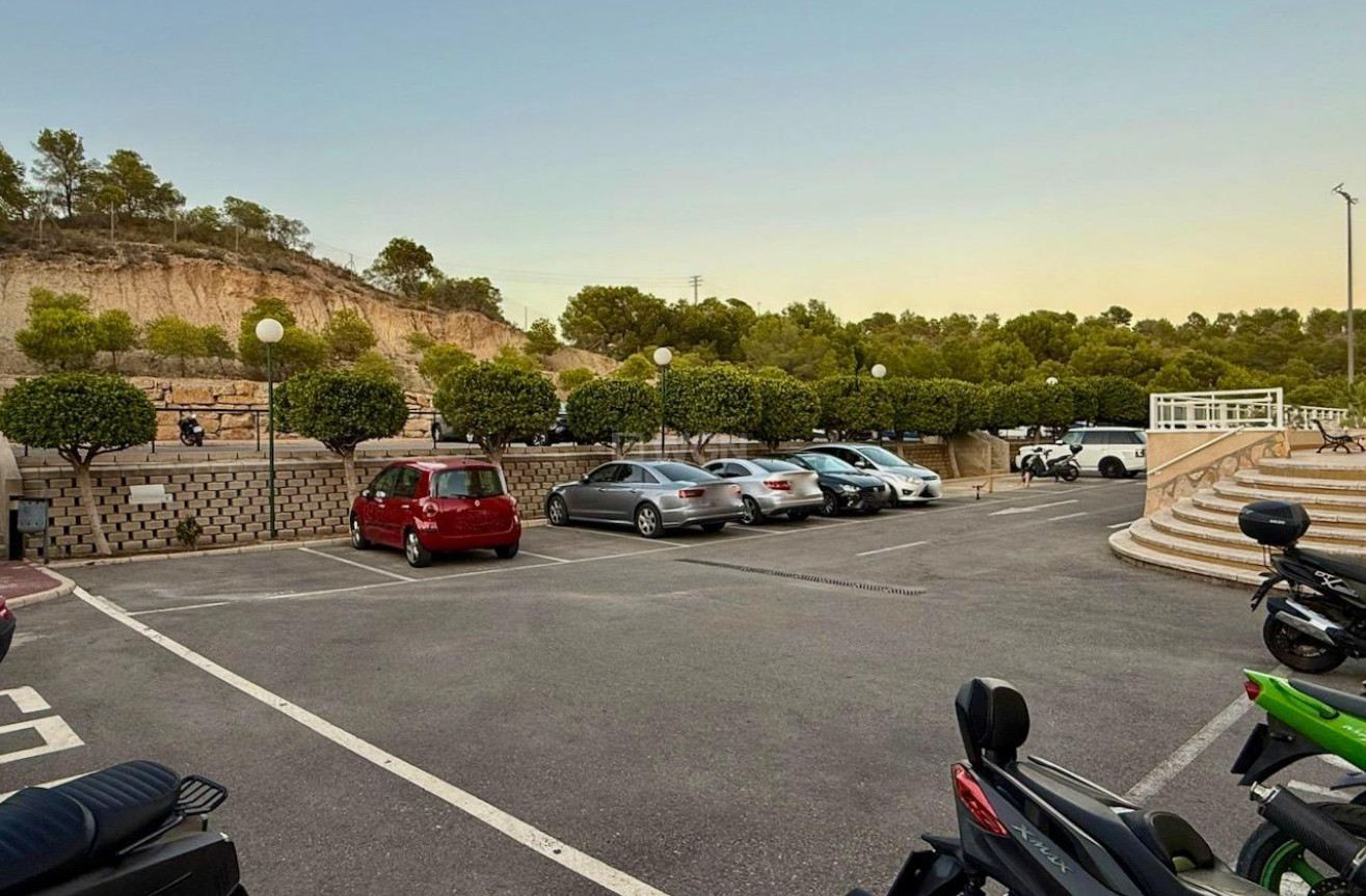 Resale - Apartment / flat - Benidorm - Via Parque