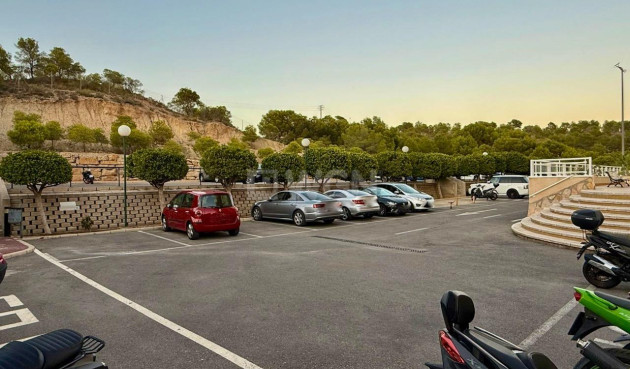 Resale - Apartment / flat - Benidorm - Via Parque