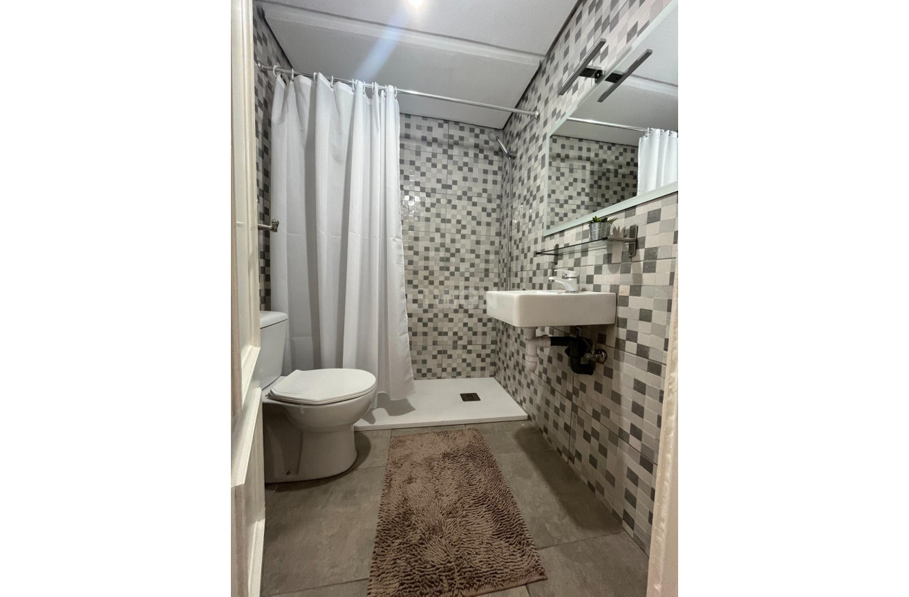 Resale - Apartment / flat - Torrevieja - Centro