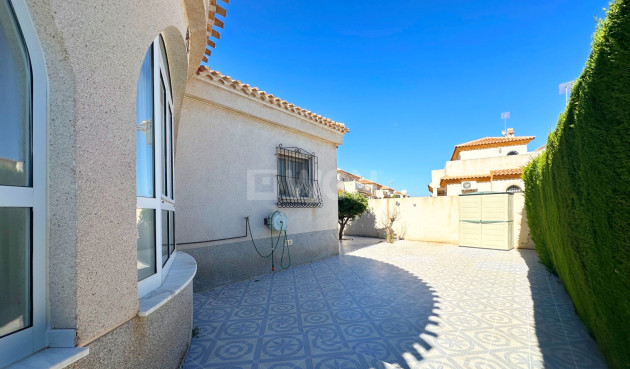 Odsprzedaż - Villa - Orihuela Costa - Costa Blanca