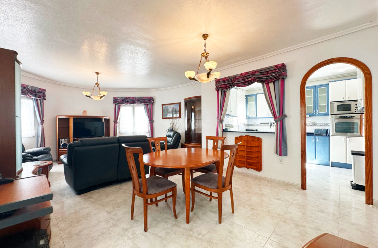 Odsprzedaż - Villa - Orihuela Costa - Costa Blanca