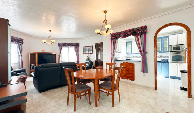 Odsprzedaż - Villa - Orihuela Costa - Costa Blanca