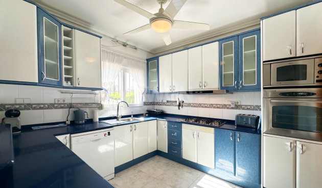 Odsprzedaż - Villa - Orihuela Costa - Costa Blanca