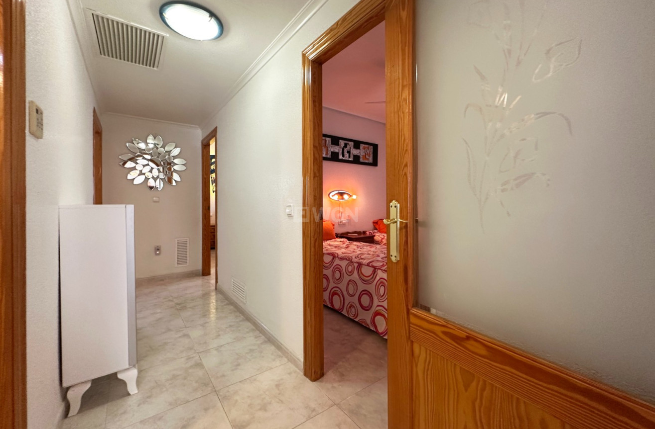 Odsprzedaż - Villa - Orihuela Costa - Costa Blanca