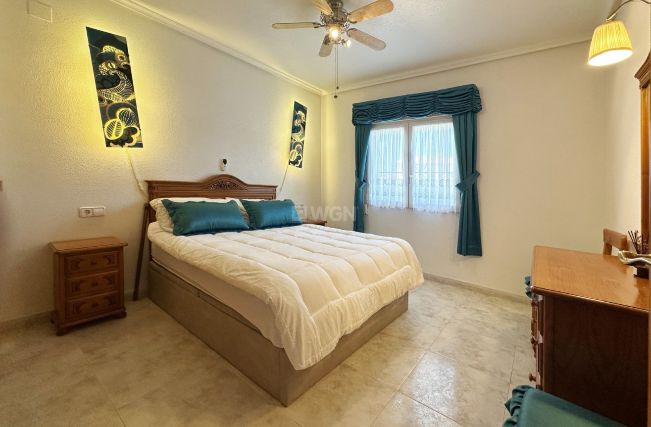 Odsprzedaż - Villa - Orihuela Costa - Costa Blanca