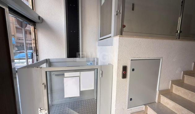 Wiederverkauf - Wohnung - Torrevieja - Playa del Cura