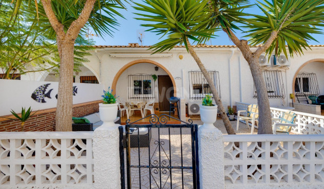 Reventa - Adosado - Torrevieja - Nueva Torrevieja