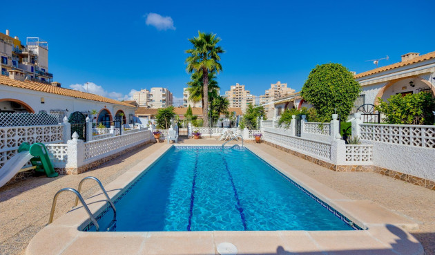 Reventa - Adosado - Torrevieja - Nueva Torrevieja