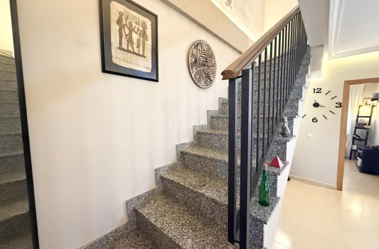 Resale - Villa - Torrevieja - El Limonar