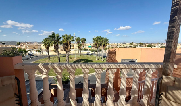 Resale - Villa - Torrevieja - El Limonar