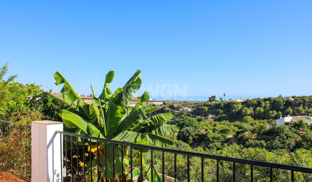 Odsprzedaż - Villa - Nerja - Costa del Sol