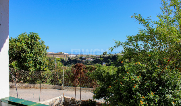 Odsprzedaż - Villa - Nerja - Costa del Sol