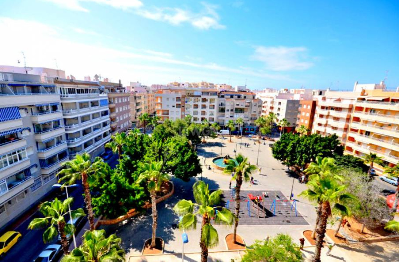 Odsprzedaż - Daszek - Torrevieja - Playa del Cura