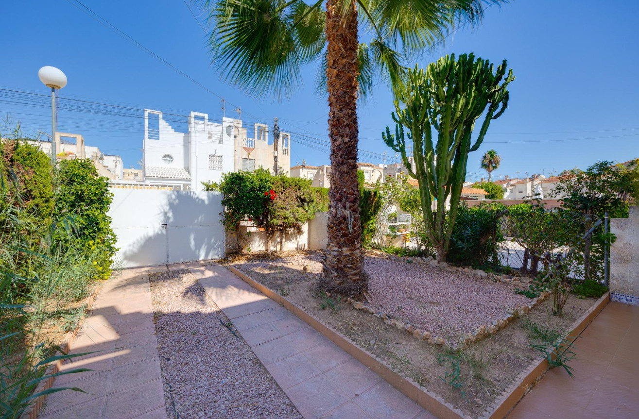 Odsprzedaż - Kamienica - Torrevieja - Paraje Natural