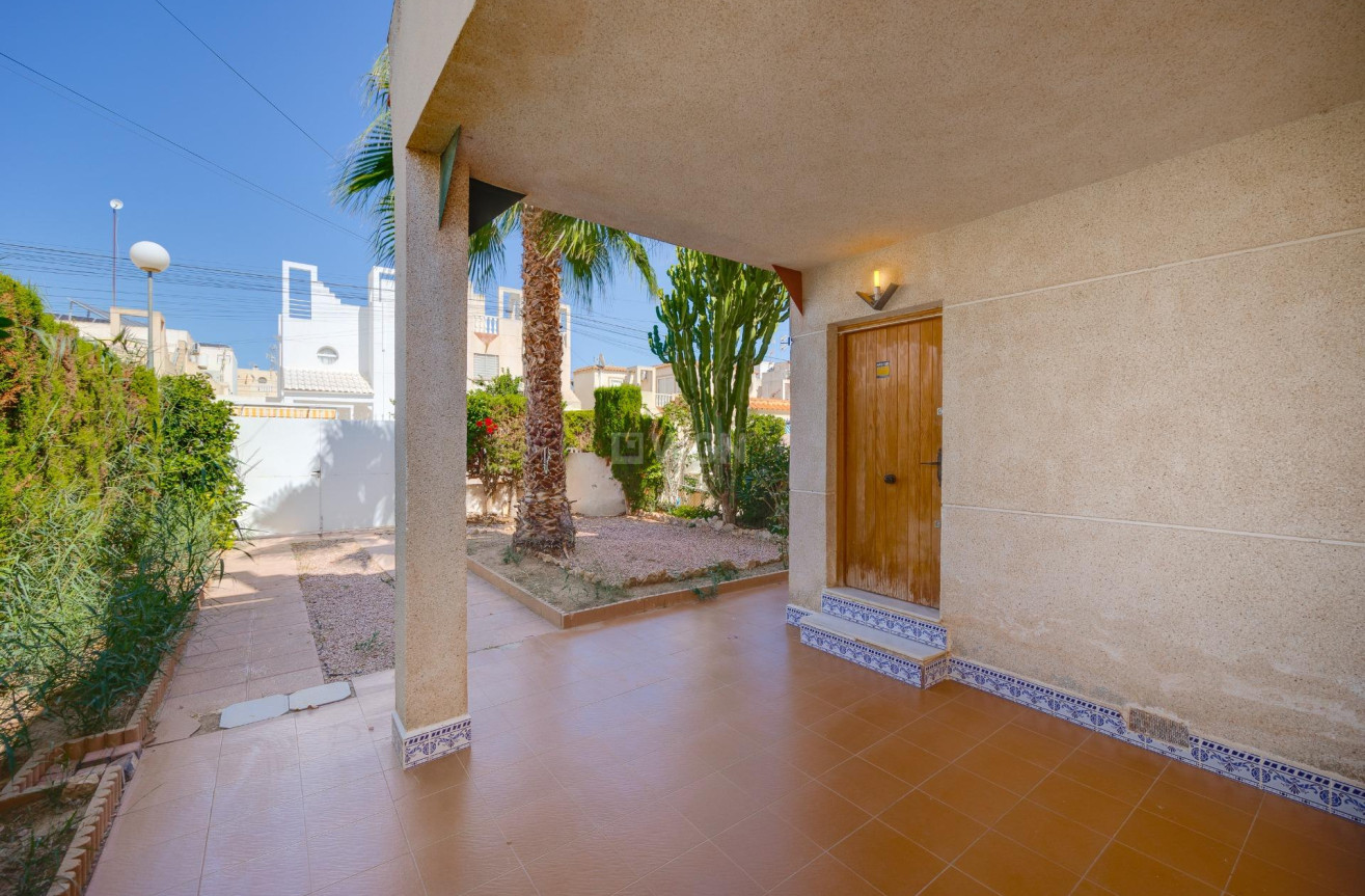 Odsprzedaż - Kamienica - Torrevieja - Paraje Natural