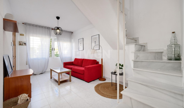 Odsprzedaż - Kamienica - Torrevieja - Paraje Natural