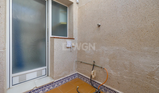 Odsprzedaż - Kamienica - Torrevieja - Paraje Natural