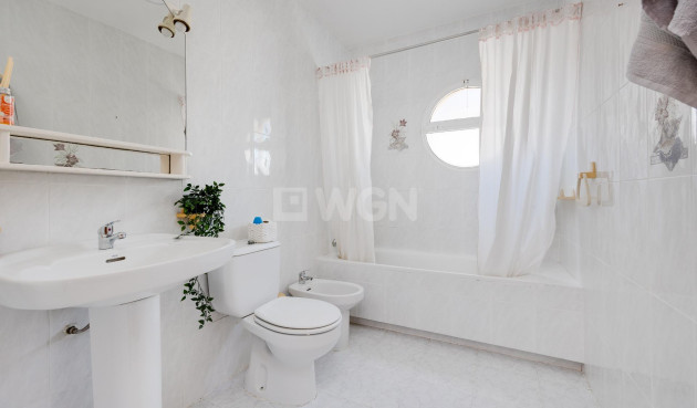 Odsprzedaż - Kamienica - Torrevieja - Paraje Natural