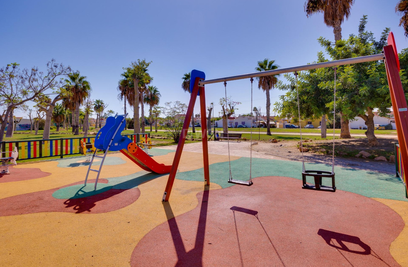 Odsprzedaż - Kamienica - Torrevieja - Paraje Natural