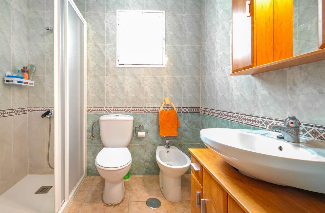 Reventa - Apartamento / piso - Torrevieja - PARQUE DE LAS NACIONES