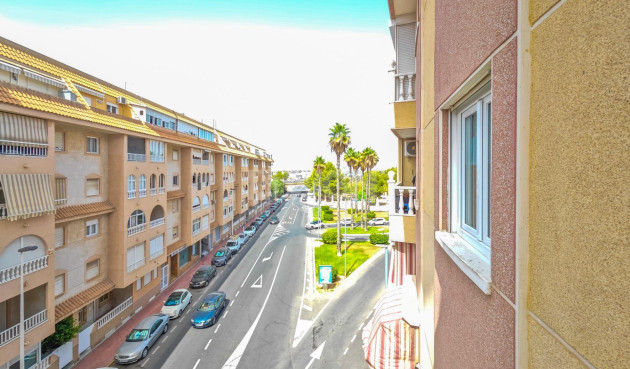 Reventa - Apartamento / piso - Torrevieja - PARQUE DE LAS NACIONES